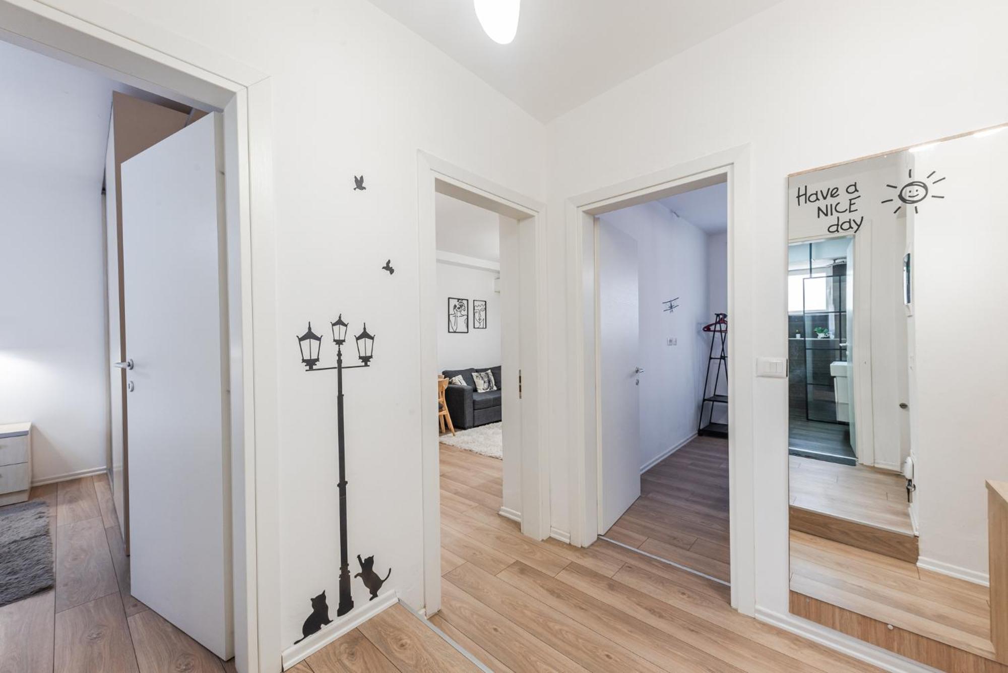 Noir Apartment By Kondo Stays Tirana Kültér fotó